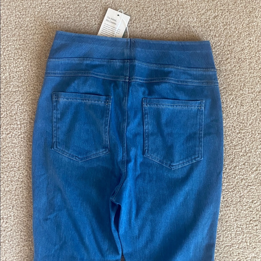 SMALL(FULL LENGTH).   HALARA FLEX DENIUM KNIT CASUAL LEGGINGS - Picture 8 of 9
